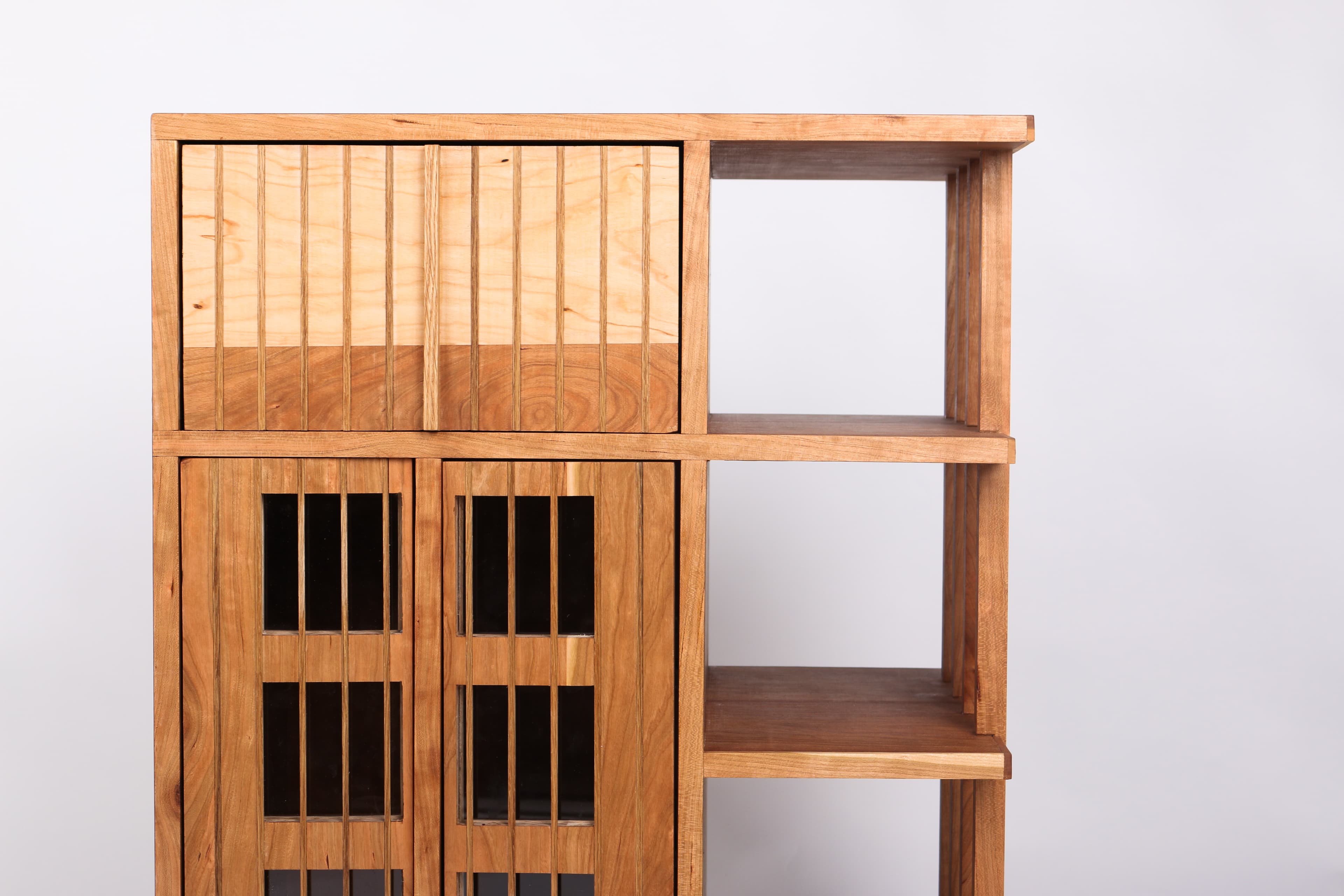 apartmentcabinet-image-0